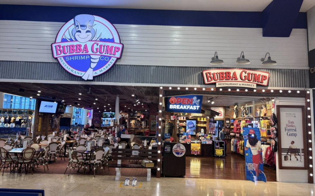 Dónde comer en el Aeropuerto de Cancún: Por qué Bubba Gump es tu mejor opción